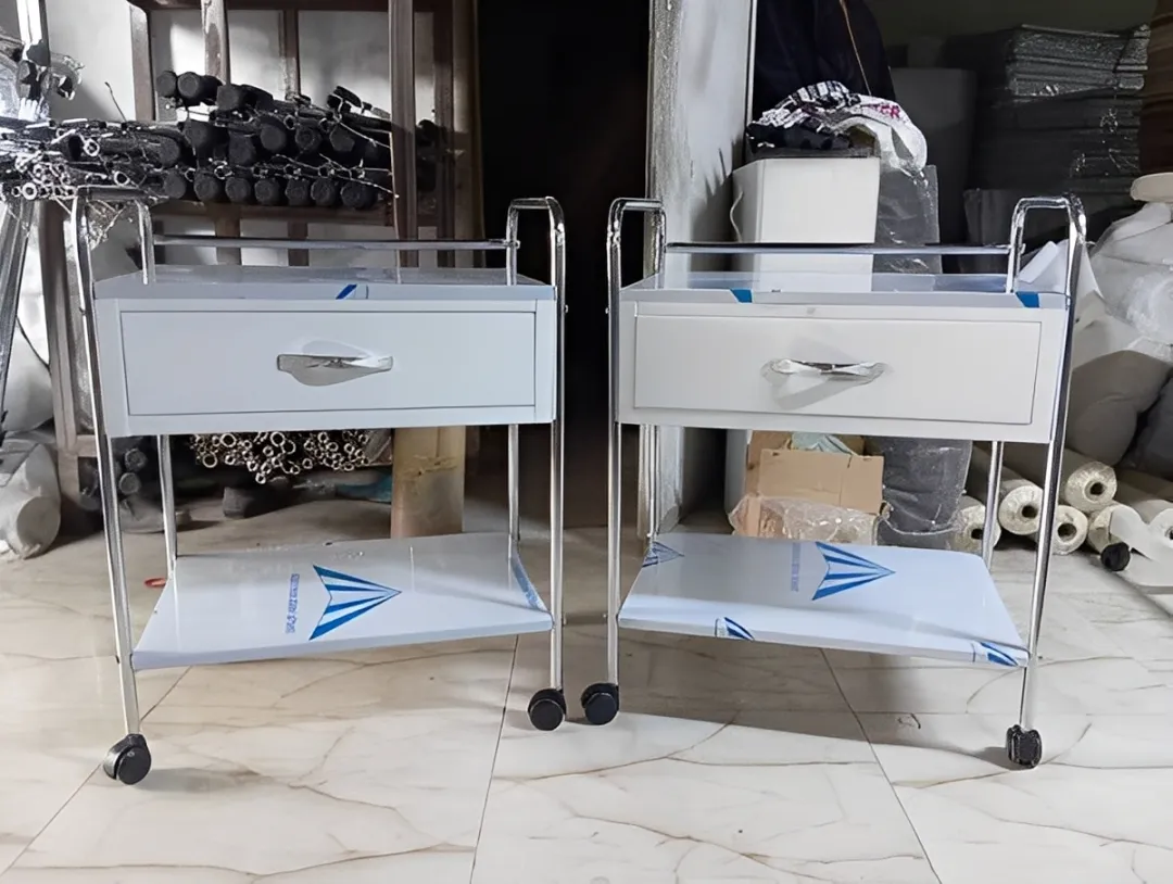 ترالی پانسمان تک کشو